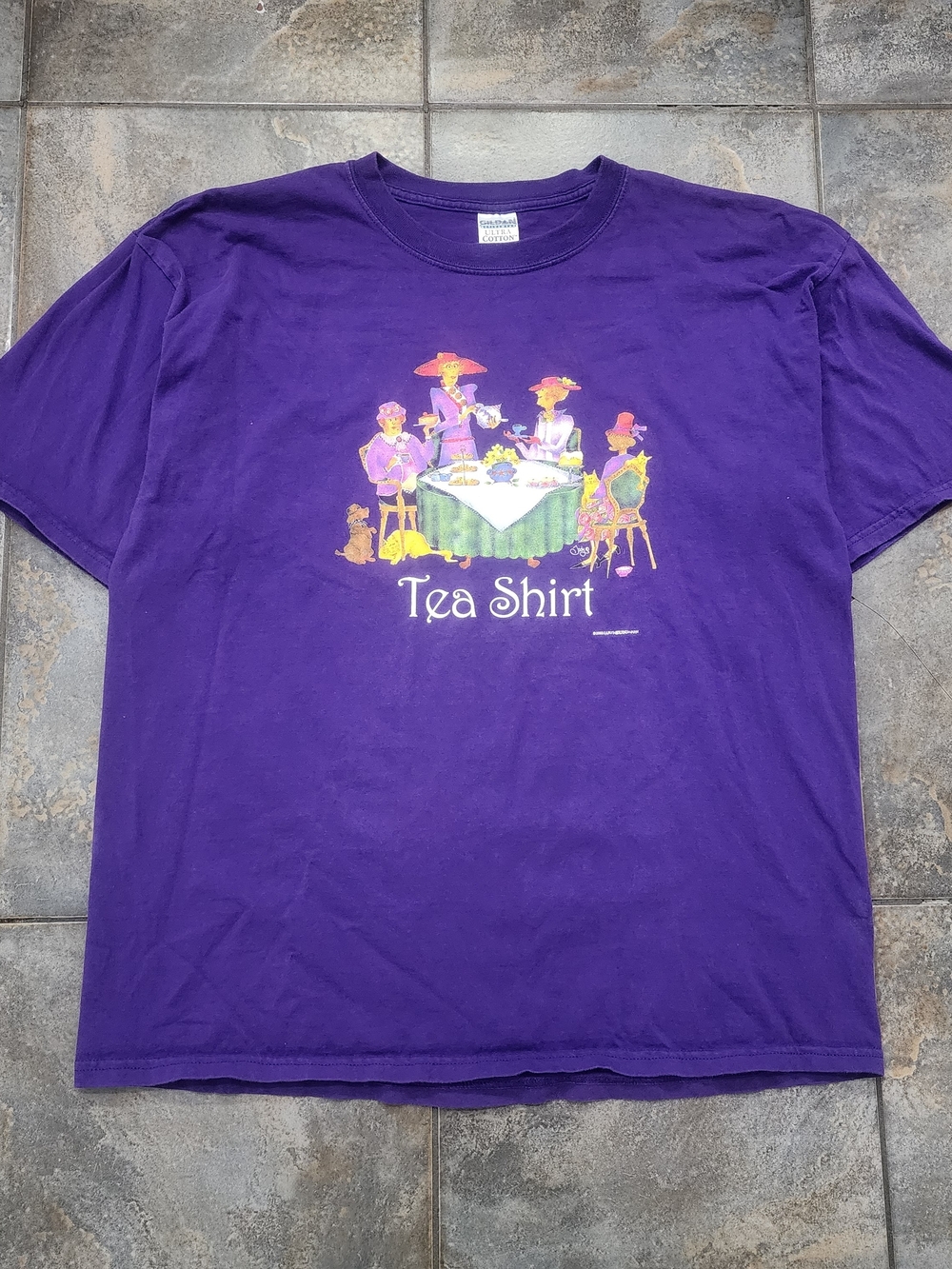 Vintage Y2K Tea Shirt Women's XL Red Hat Society Funny 2003 Gildan T Shirt